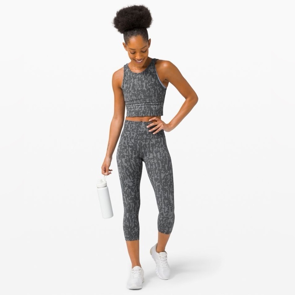 Lululemon Power Pivot Tank Top in Tough Activewear Athleisure Training - Picture 5 of 8